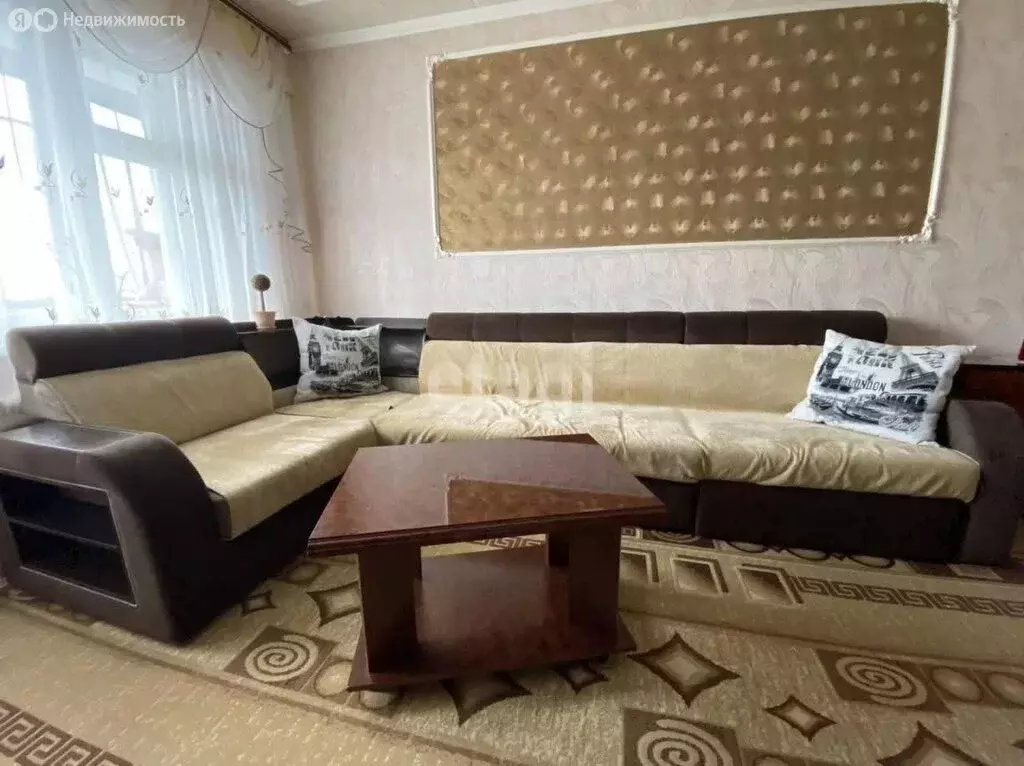 3-комнатная квартира: Альметьевск, улица Ленина, 137 (70 м) - Фото 2