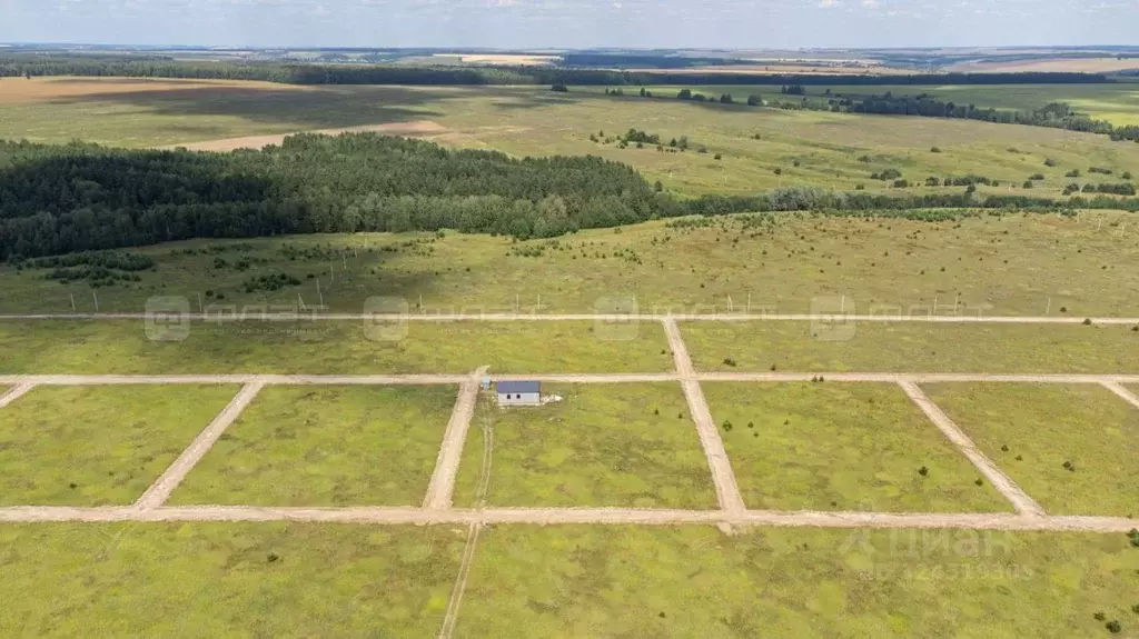 Участок в Татарстан, Высокогорский район, Усадское с/пос, д. Чубарово ... - Фото 1