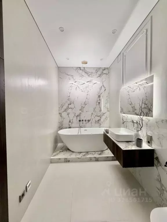 1-к кв. Татарстан, Казань ул. Алексея Козина, 8 (40.0 м) - Фото 1