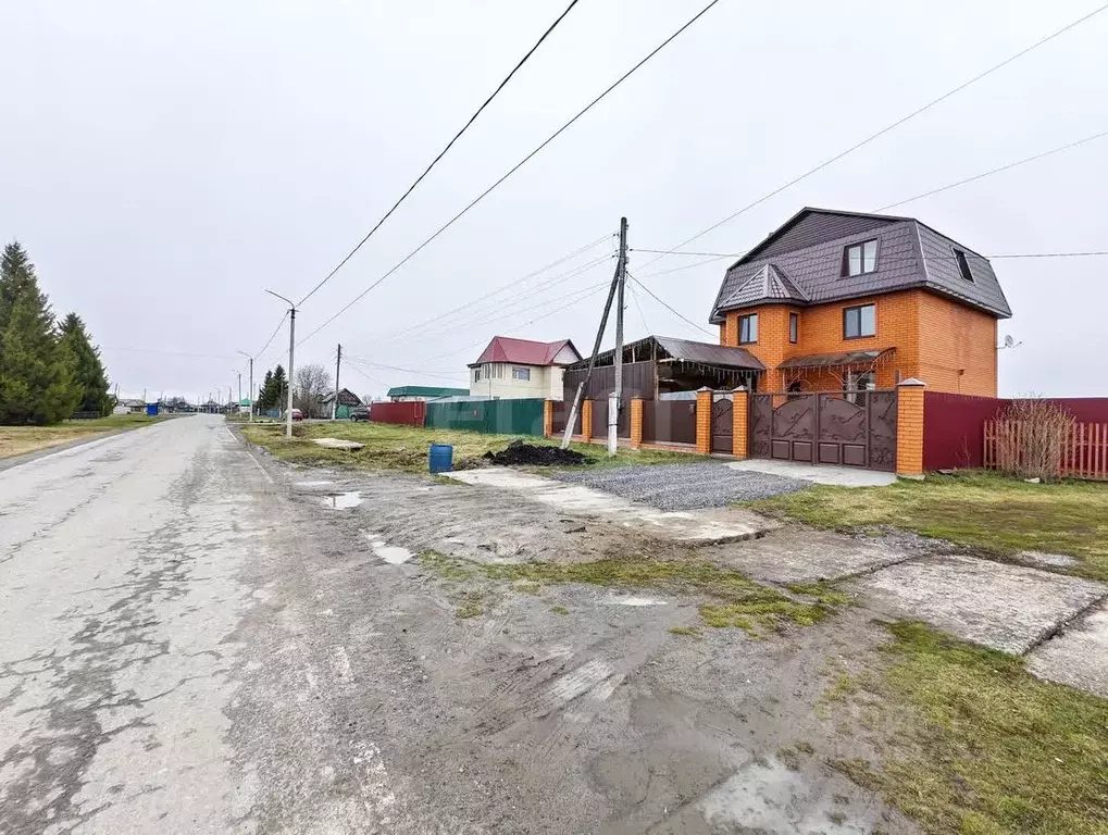 Дом в Тюменская область, Нижнетавдинский район, с. Иска ул. Карла ... - Фото 0