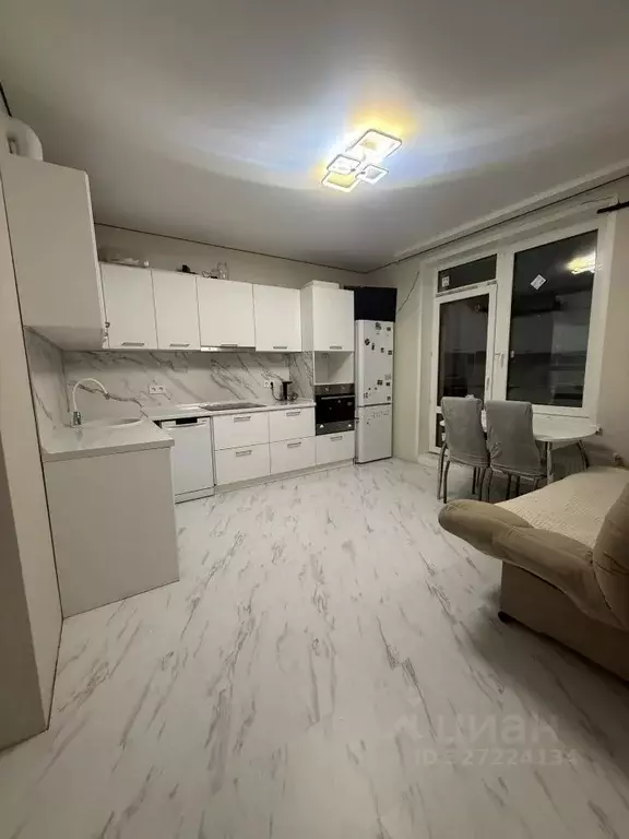 3-к кв. Тюменская область, Тюмень ул. Константина Посьета, 4 (69.7 м) - Фото 1