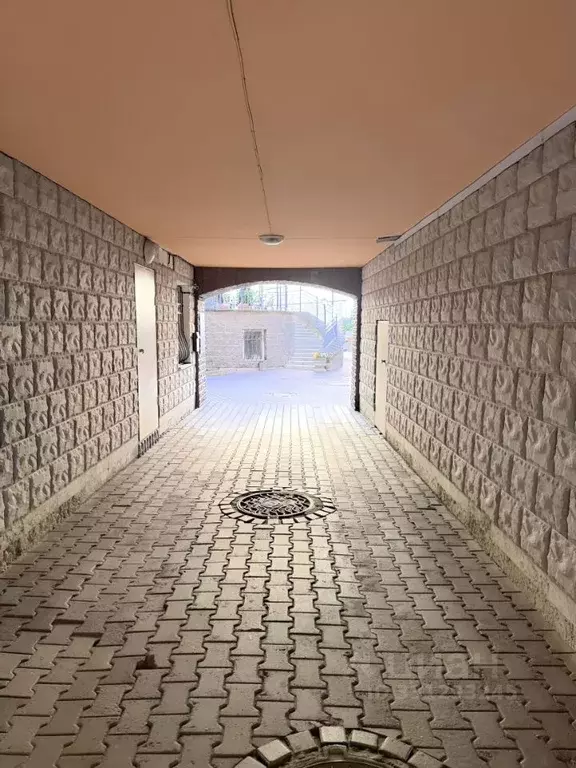 Гараж в Санкт-Петербург Вознесенский просп., 20 (13 м) - Фото 2