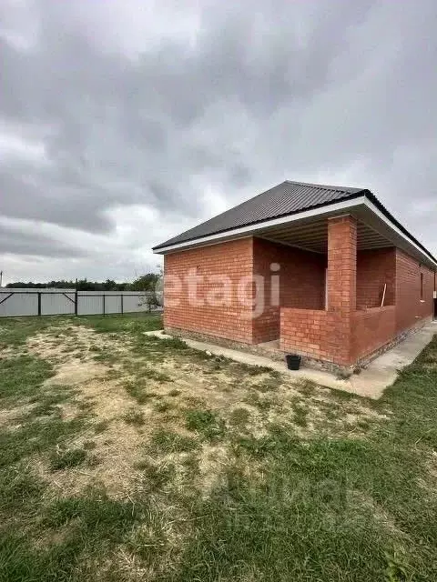 Дом в Краснодарский край, Ейский район, с. Кухаривка  (70 м) - Фото 1