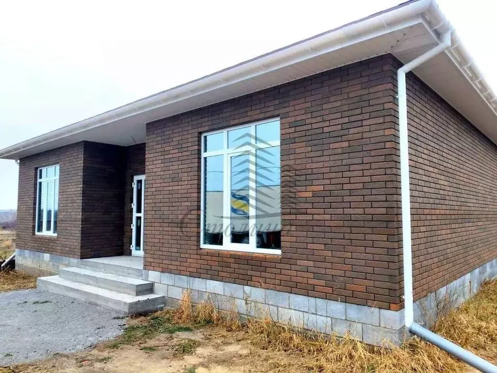 Коттедж в Белгородская область, Старооскольский городской округ, с. ... - Фото 1