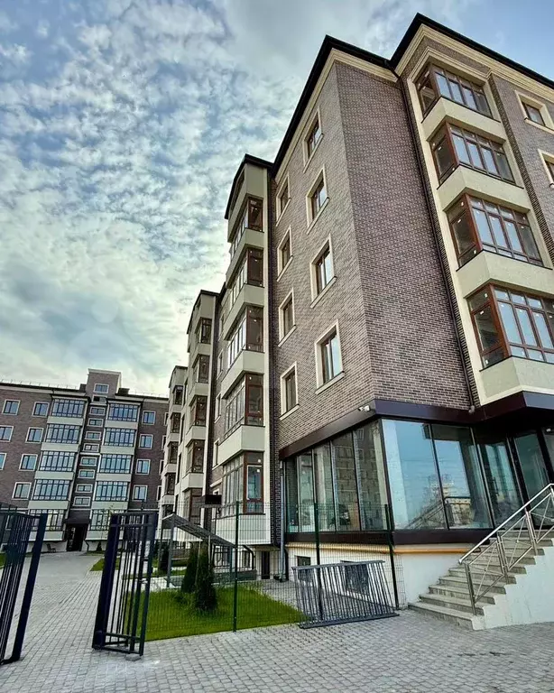1-к. квартира, 46,6 м, 2/5 эт. - Фото 1