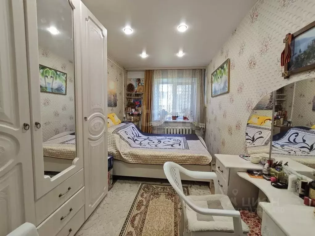 3-к кв. Смоленская область, Починок ул. Кирова, 16 (54.0 м) - Фото 0