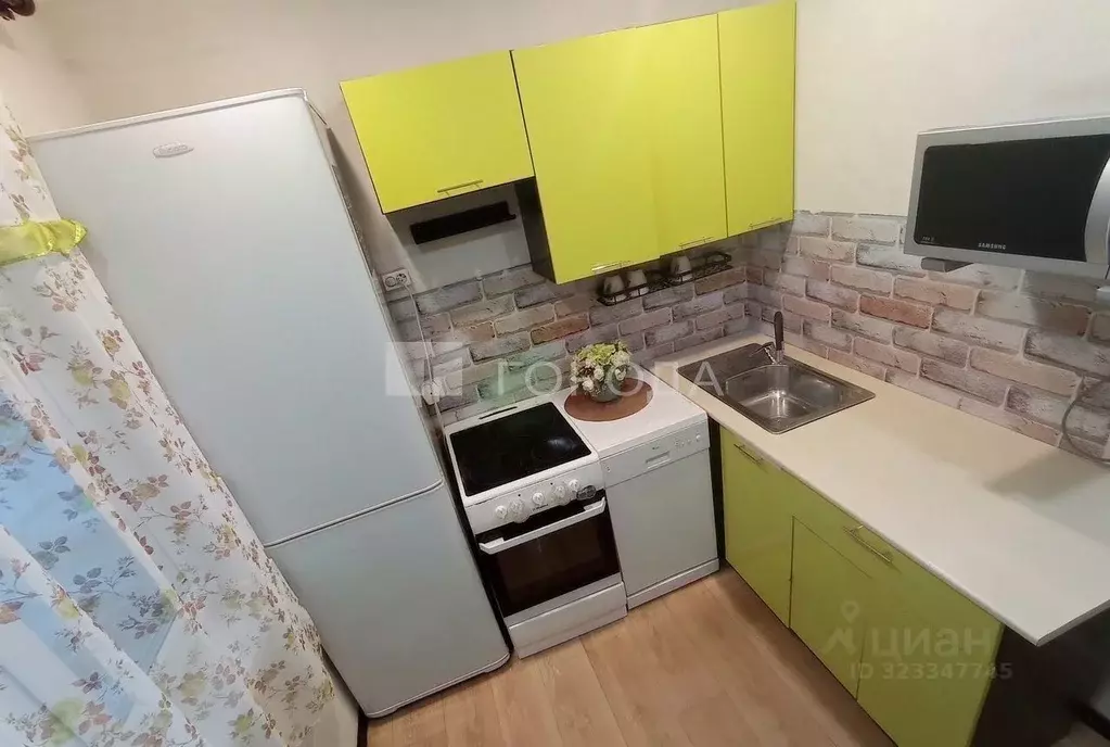 3-к кв. Новосибирская область, Новосибирск ул. Есенина, 61 (59.0 м) - Фото 1