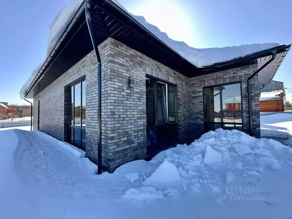 Дом в Татарстан, с. Высокая Гора ул. Большая Красная (200 м) - Фото 1