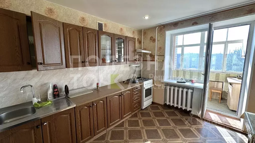 3-к кв. Новгородская область, Боровичи Ломоносовская ул., 1А (73.6 м) - Фото 1