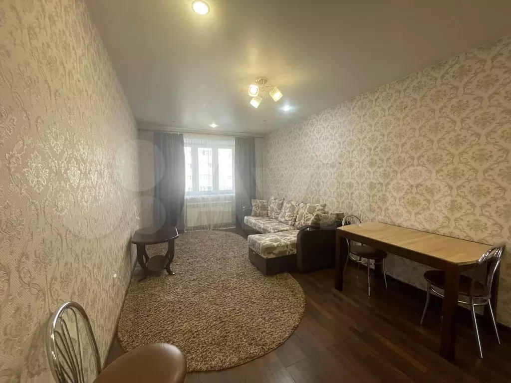 2-к. квартира, 76 м, 2/10 эт. - Фото 1