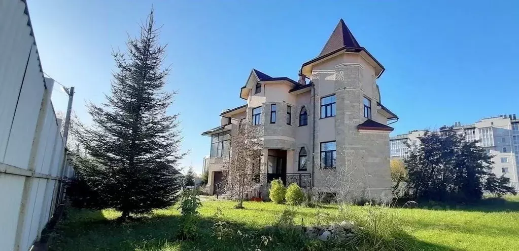 Коттедж в Ленинградская область, Кириши  (257 м) - Фото 1
