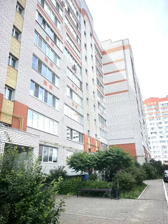 1-к кв. Брянская область, Брянск ул. Красный Маяк, 104 (41.0 м) - Фото 0