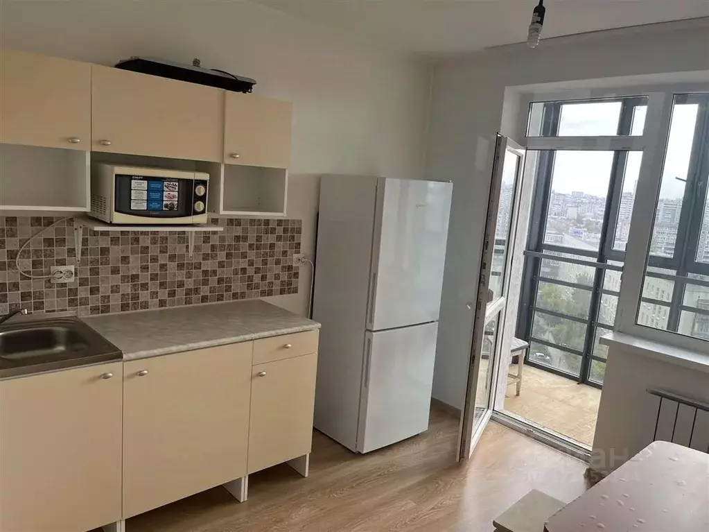 1-к кв. Свердловская область, Екатеринбург ул. Индустрии, 66 (31.5 м) - Фото 1