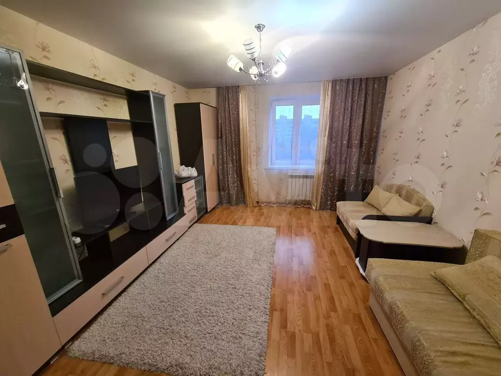 1-к. квартира, 50м, 7/10эт. - Фото 0