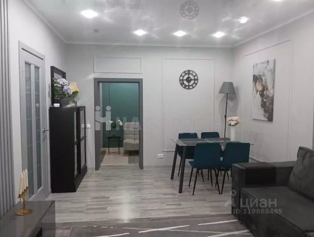 Дом в Ростовская область, Каменск-Шахтинский ул. Фрунзе, 15 (200 м) - Фото 1