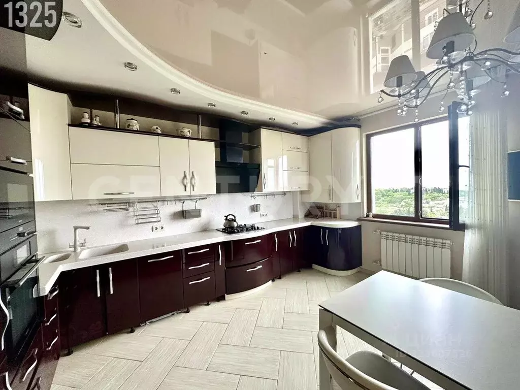 2-к кв. Севастополь просп. Античный, 12 (71.0 м) - Фото 2