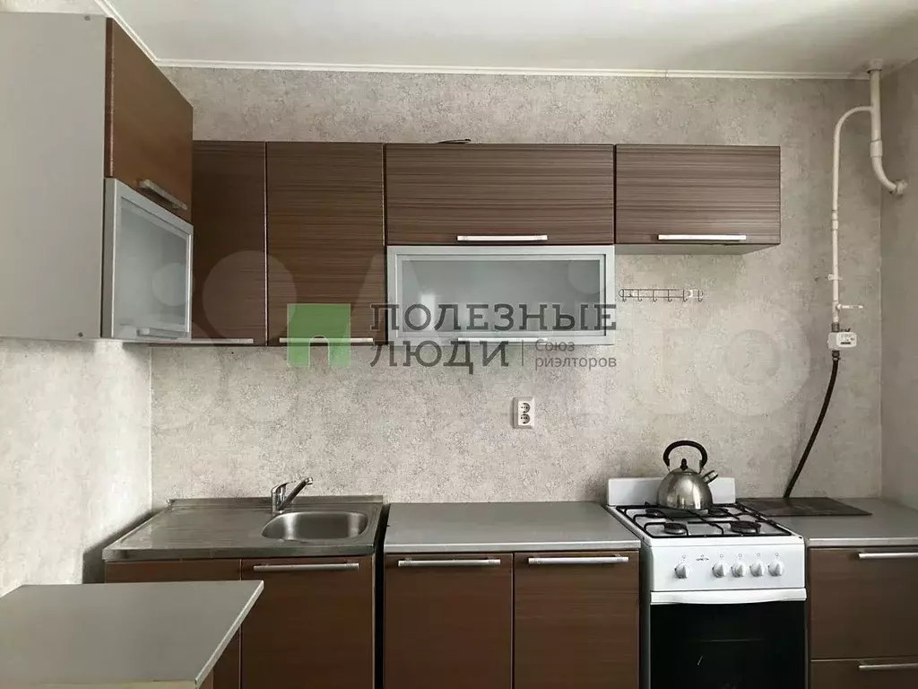 1-к. квартира, 42 м, 1/10 эт. - Фото 1