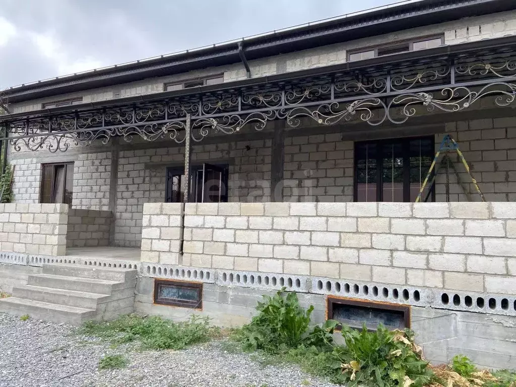 Дом в Ингушетия, Карабулак ул. Дьякова (400 м) - Фото 2