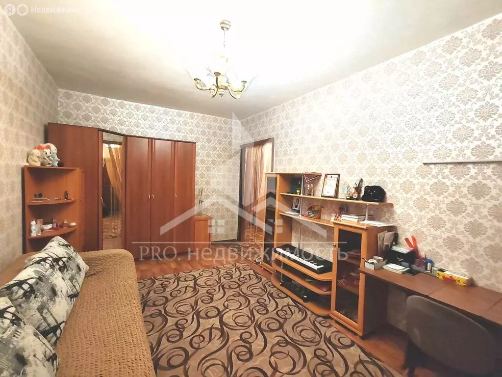 3-комнатная квартира: Нижний Тагил, проспект Вагоностроителей, 16 ... - Фото 2