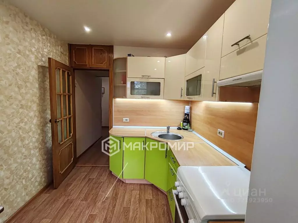 3-к кв. Кировская область, Киров ул. Короленко, 33 (62.2 м) - Фото 1