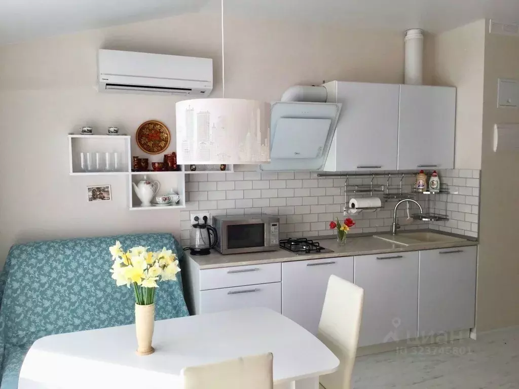 2-к кв. Краснодарский край, Сочи Центральный мкр, ул. Комсомольская, 4 ... - Фото 2