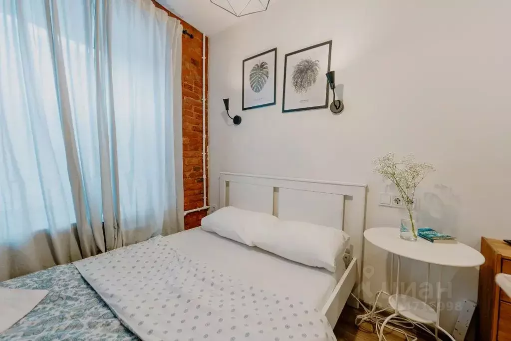 Комната Санкт-Петербург Малая Подьяческая ул., 3 - Фото 0