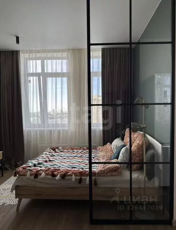 Студия Тюменская область, Тюмень ул. Тимофея Чаркова, 83 (35.6 м) - Фото 1