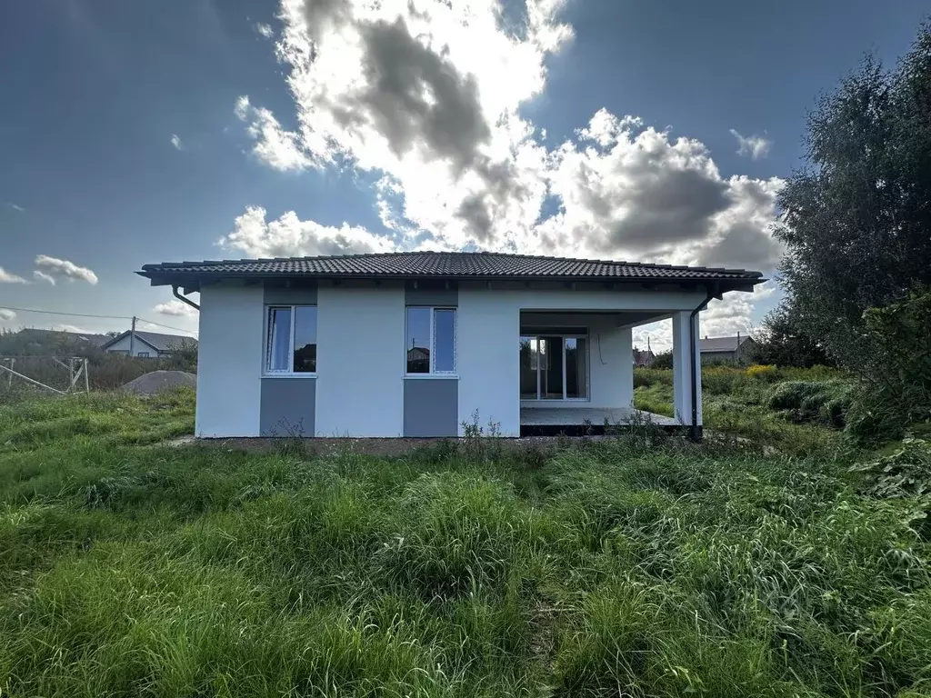 Дом в Калининградская область, Гурьевский муниципальный округ, пос. ... - Фото 1