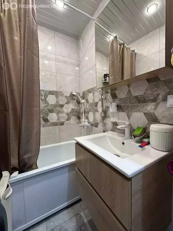 3-комнатная квартира: Курган, улица Черняховского, 8А (63.1 м) - Фото 2