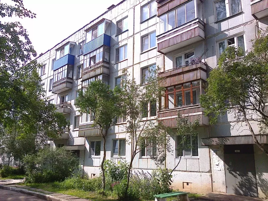 2-комнатная квартира: Кирово-Чепецк, Чепецкая улица, 9 (47.4 м) - Фото 0