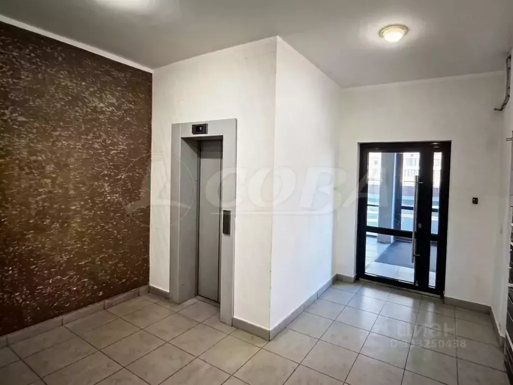Студия Тюменская область, Тюмень ул. Новоселов, 113 (29.3 м) - Фото 1