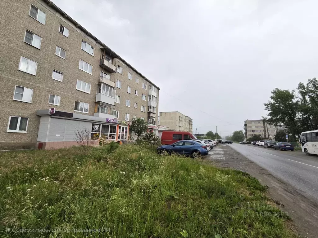 Торговая площадь в Свердловская область, Сысерть ул. Ленина, 24 (83 м) - Фото 1