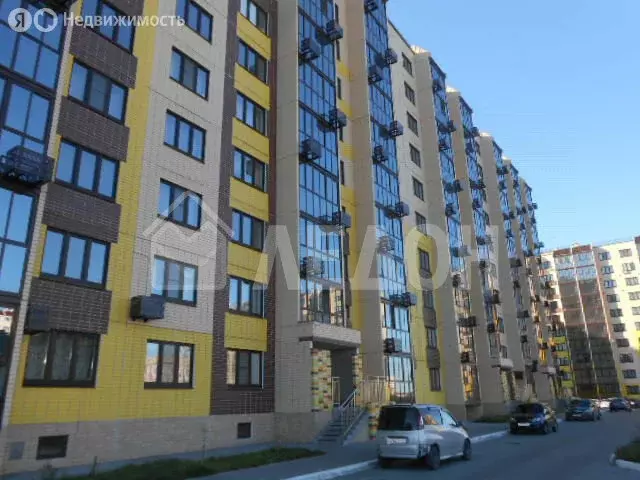 3-комнатная квартира: Омск, 4-й Амурский проезд, 11 (76.8 м) - Фото 2