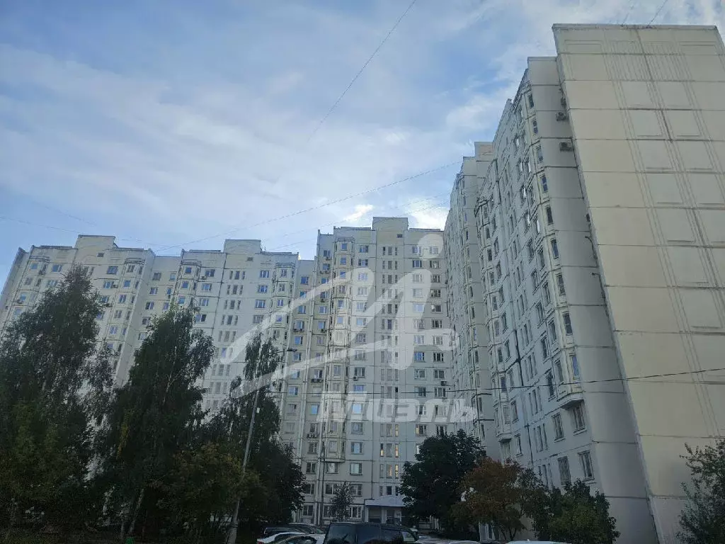 Продается 3-комнатная квартира - Фото 1