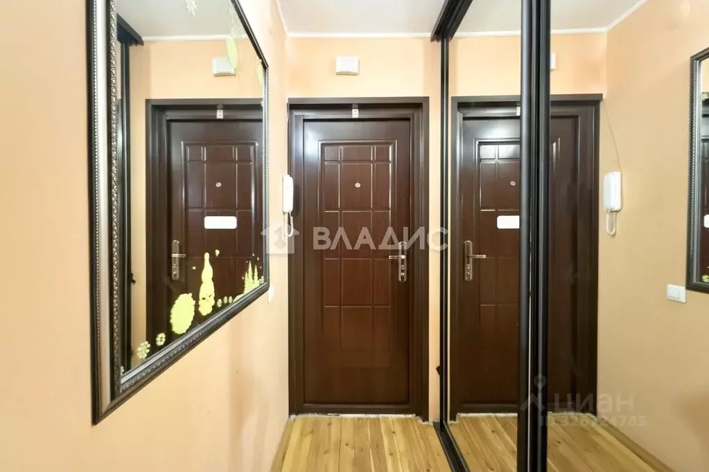 3-к кв. Карелия, Петрозаводск ул. Калинина, 57А (85.0 м) - Фото 1