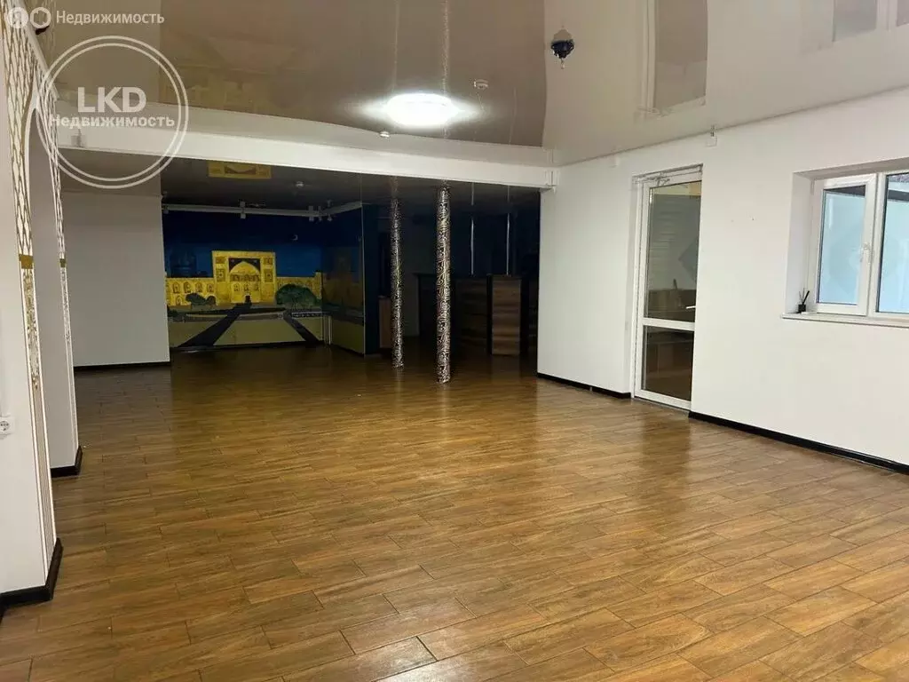 Помещение свободного назначения (140 м) - Фото 2