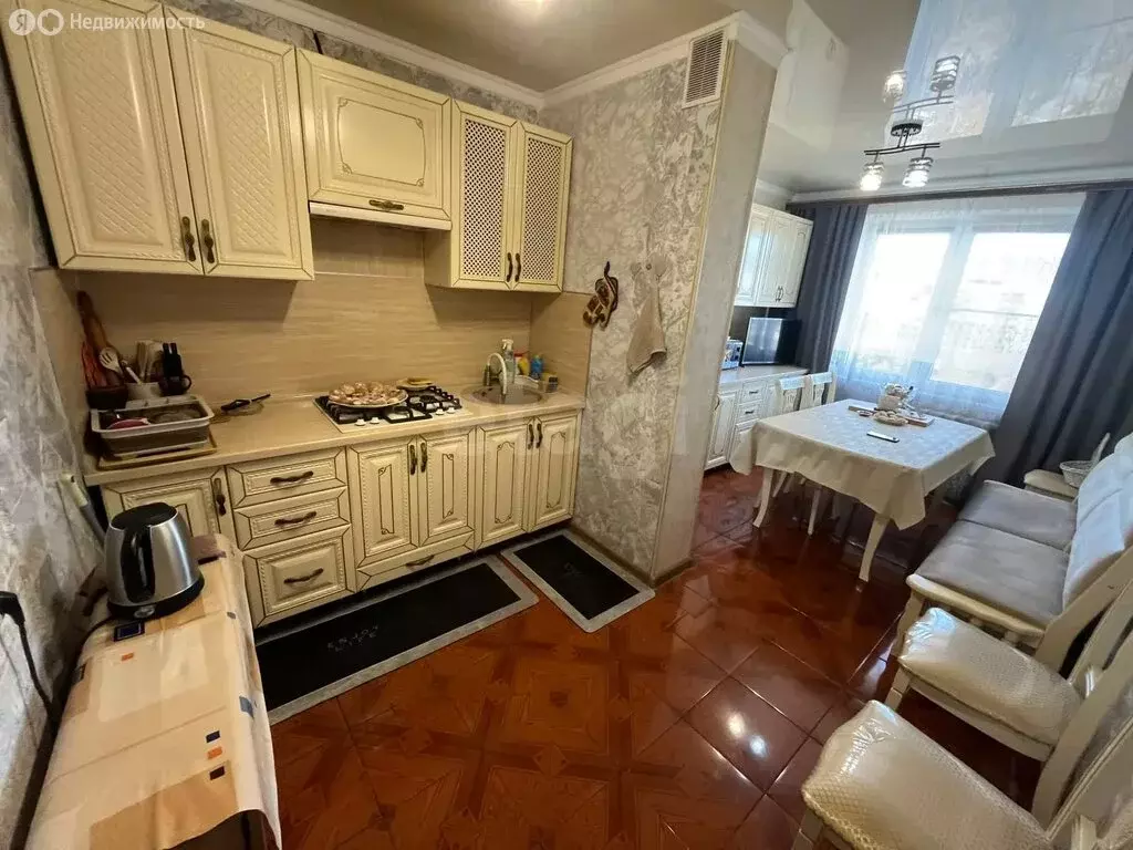 3-комнатная квартира: Владикавказ, проспект Доватора, 256 (70 м) - Фото 1