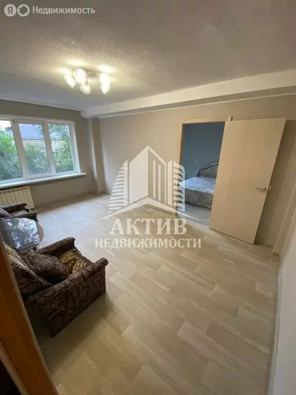 3-комнатная квартира: Красноярск, улица Железнодорожников, 16А (55.4 ... - Фото 1
