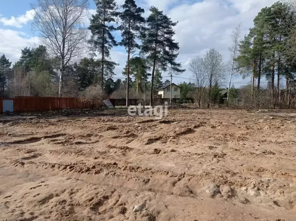 Участок в Ленинградская область, Гатчинский район, Вырица городской ... - Фото 0