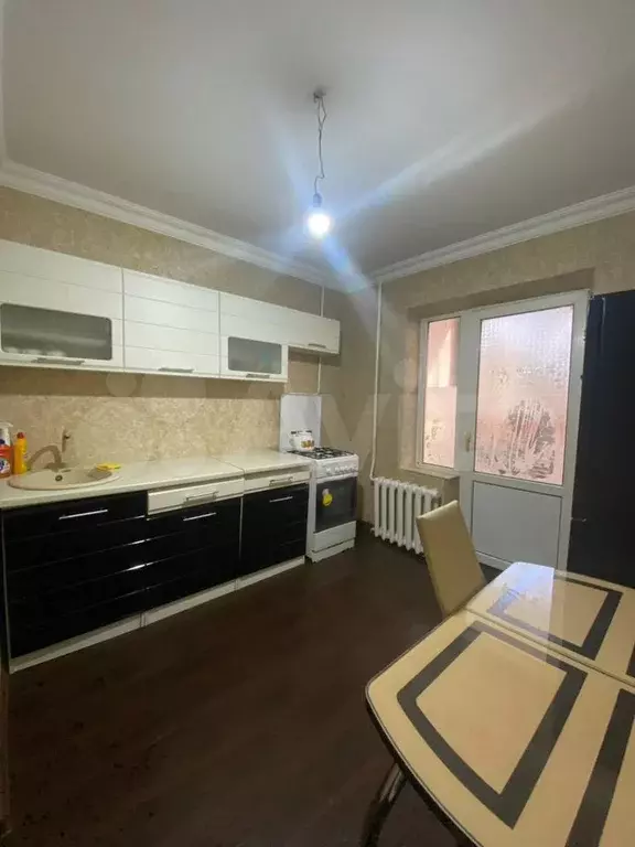 1-к. квартира, 40 м, 1/9 эт. - Фото 0