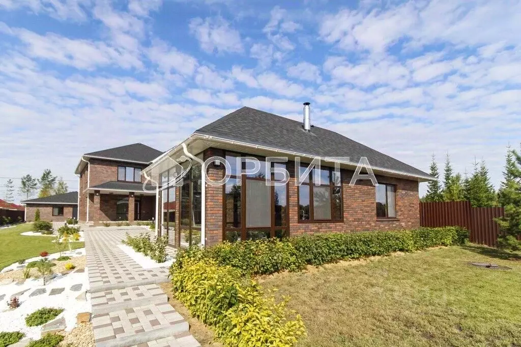 Дом в Тюменская область, Тюмень Метелева мкр, ул. Метелевская (250 м) - Фото 2