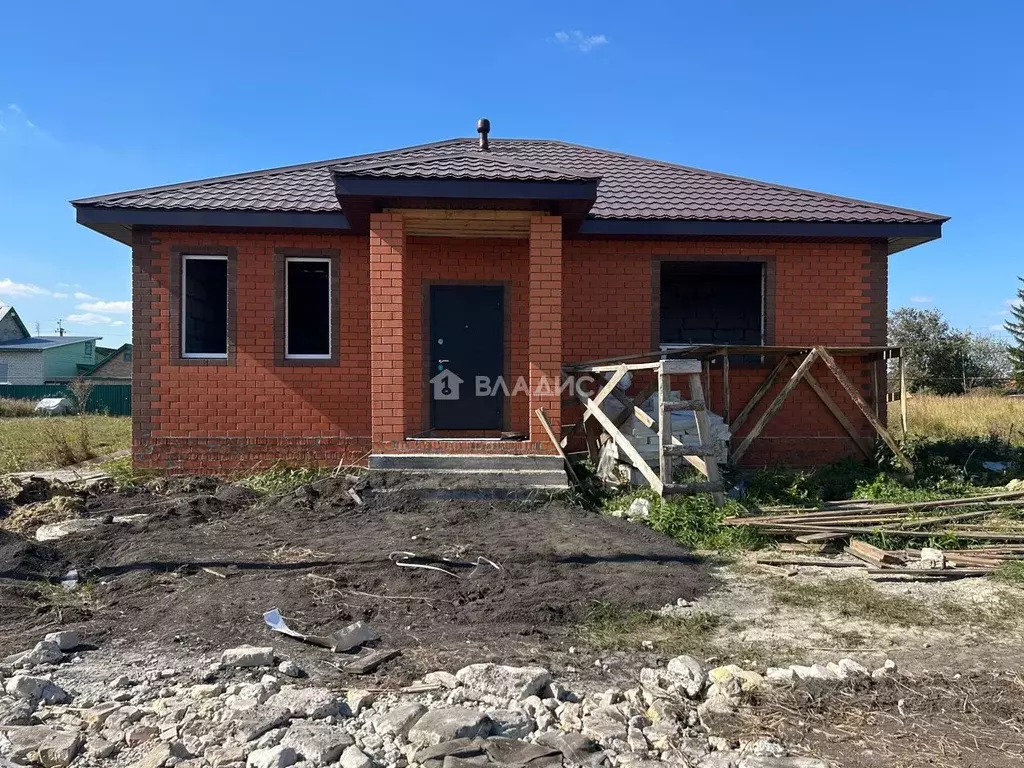 Дом в Пензенская область, с. Бессоновка ул. Центральная, 188 (100 м) - Фото 1