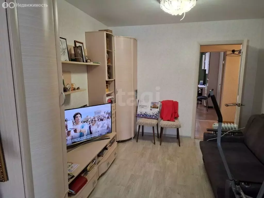 2-комнатная квартира: Коммунар, Школьная улица, 22 (52.9 м) - Фото 1