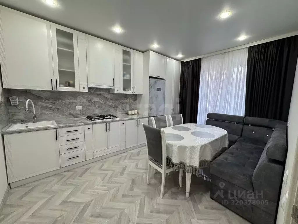 1-к кв. Северная Осетия, Владикавказ ул. Хадарцева, 39 (52.0 м) - Фото 1