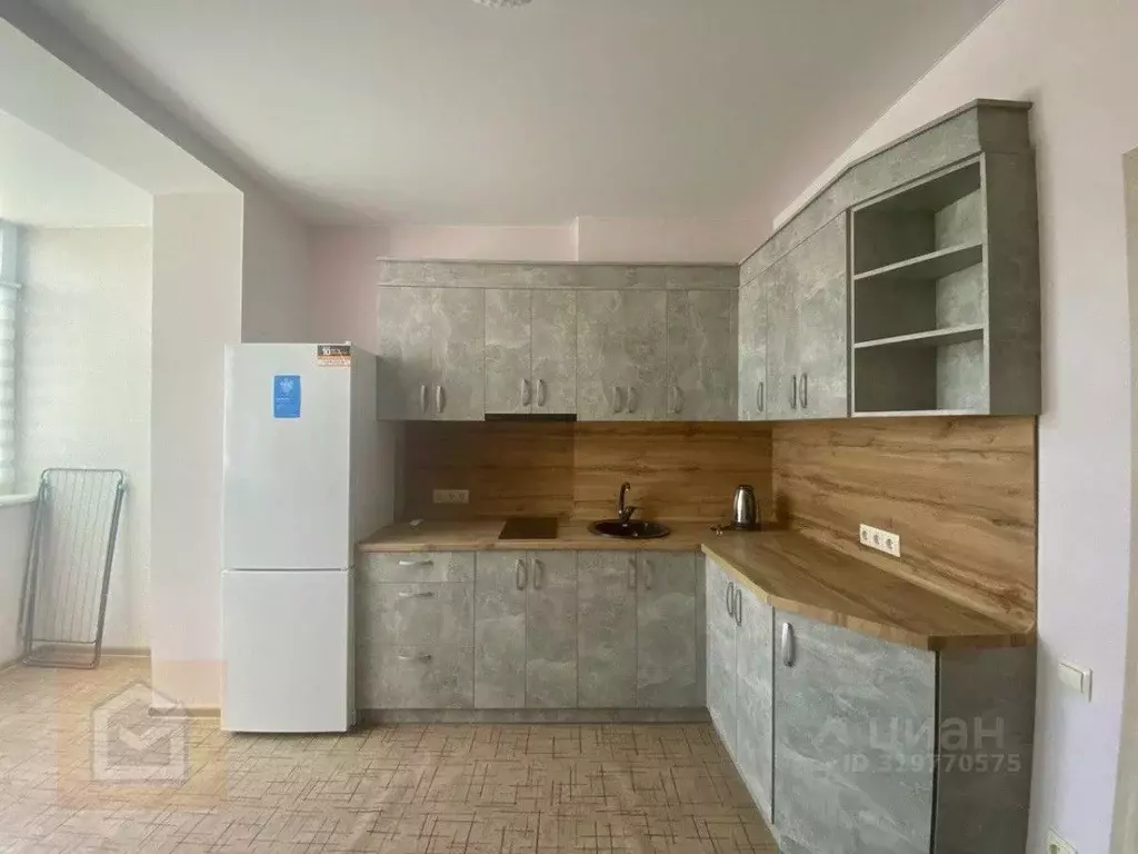 1-к кв. Крым, Евпатория городской округ, Мирный пгт ул. Сырникова, 33А ... - Фото 1