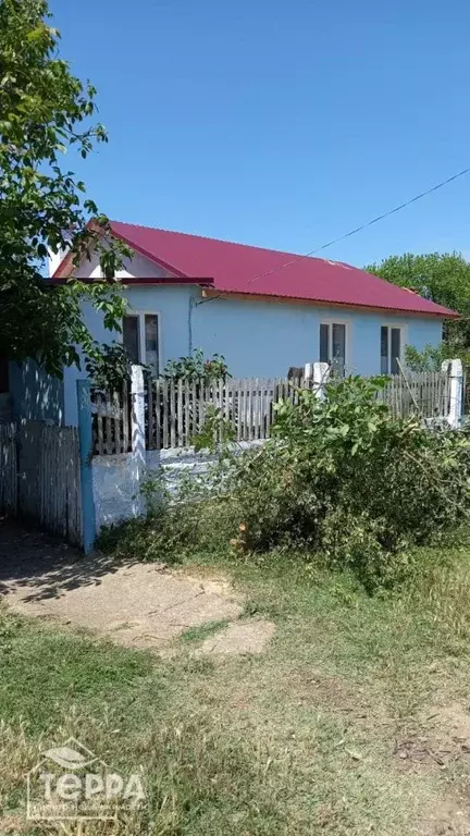 Дом в Крым, Сакский район, Вересаевское с/пос, с. Глинка ул. ... - Фото 0