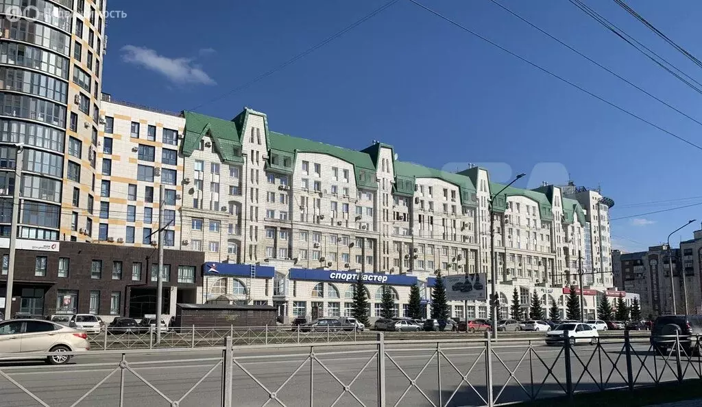 4-комнатная квартира: Омск, улица Маршала Жукова, 101 (143.8 м) - Фото 0
