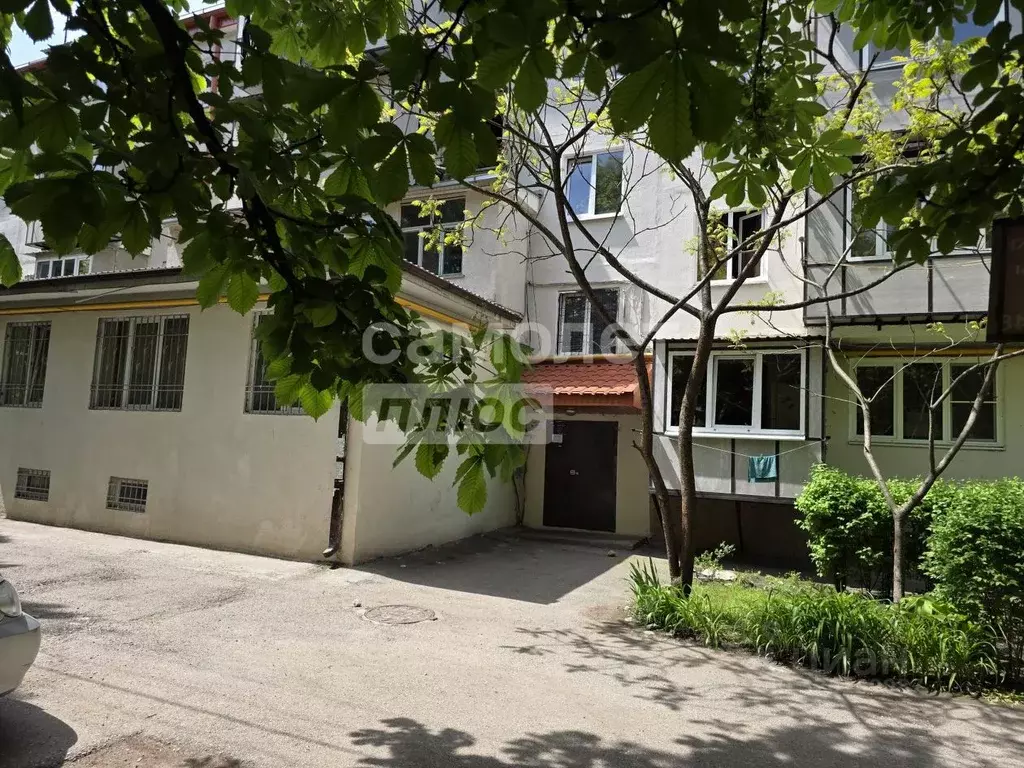 3-к кв. Кабардино-Балкария, Нальчик ул. Хмельницкого, 37 (83.0 м) - Фото 1