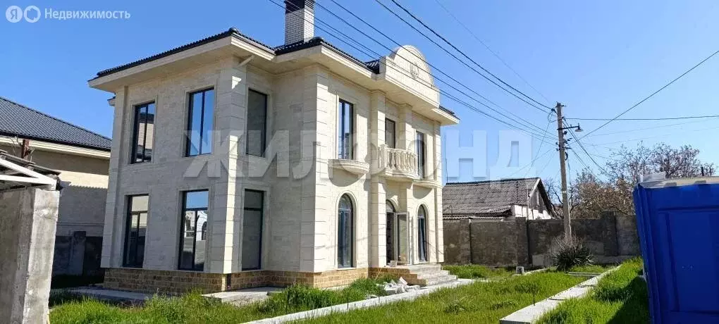 Дом в Севастополь, улица Сафронова, 20 (214.4 м) - Фото 1