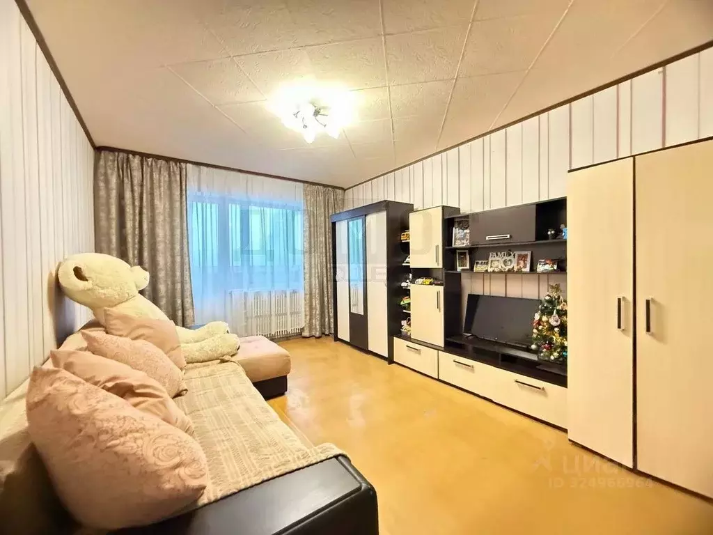 2-к кв. Свердловская область, Екатеринбург ул. Рабочих, 15 (53.0 м) - Фото 1